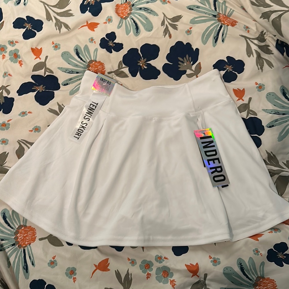 BREATHABLE ACTIVE WARE WHITE SKORT